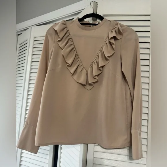 3 set of blouses - Picture 3 of 5